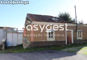 Moradia Em Ruína Para Recuperar Nos Vieirinhos...