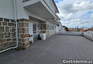 Moradia De Gaveto Em Miranda Do Douro