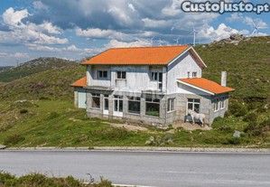 Moradia - Tendais - Serra De Montemuro - Cinfães