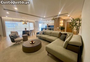 Apartamento De Luxo T4 Situado Nas Portas Da...