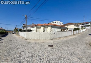 Moradia Térrea Em Mogege