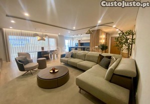 Apartamento De Luxo T4 Situado Nas Portas Da...