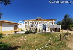 Monte Alentejano A Funcionar Como Turismo Rural...