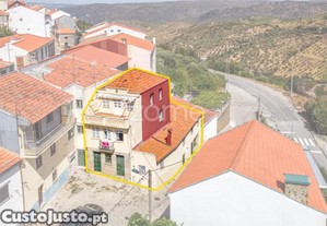 Moradia T4 Com 196,8 M² Centro Histórico De...