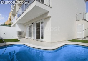 Moradia Nova Geminada T2+1 Com Piscina, Cave E...