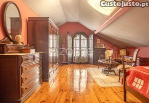 Moradia T5 No Bonfim Com Jardim De 110 M²