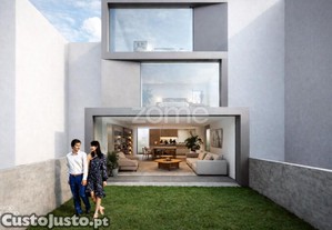 Moradia Com Logradouro Para Reconstrução -...