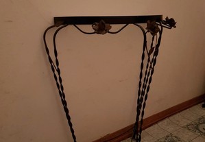Mesa apoio em ferro e vidro vintage