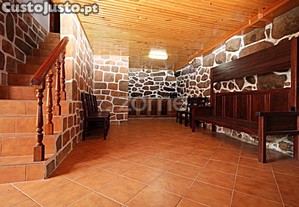 Moradia T2 Com 2 Pisos Em Tourém, Montalegre