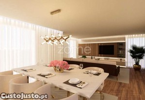 Moradia T3 Em Condominio Privado , Centro De...