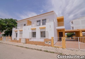 Casa Moderna em Pêra com 2+1 Quartos e Vista Deslumbrante