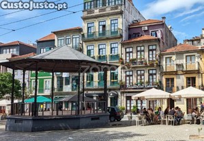 Hostel E Prédio Reabilitado No Centro Histórico...