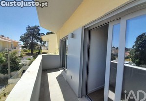 Apartamento T2 em Quinta do Conde de 72,00 m²
