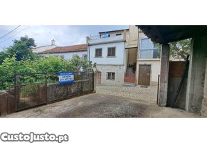 Bonita Moradia Em Castelo Branco, Mogadouro