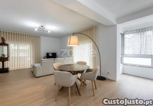 Apartamento T3 De Três Frentes A 2 Km Do Centro...