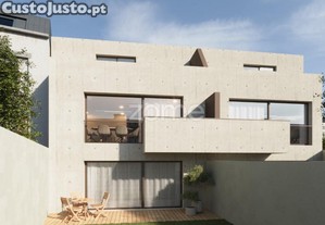 Terreno Com Projeto Aprovado Em Campanhã