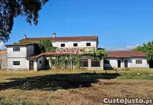 Espao De Arrecadao, Arrumos E Terreno...