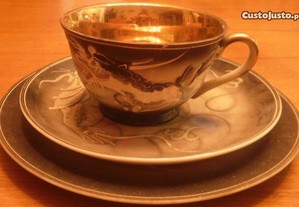 Lindissima chávena de chá Dragão em porcelana