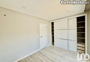 Casa / Villa T3 em Fernão Ferro de 297,00 m²