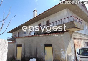 Apartamento Duplex Situado Em Bairro Calmo De...