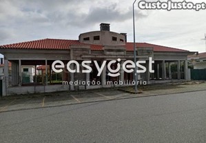 Espaço Comercial Emblemático Em Fase De...