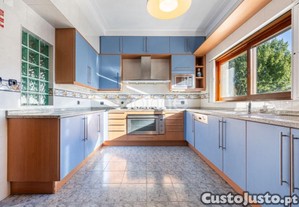 Quinta Exclusiva Com Moradia T4 E Vinha A 1Km...