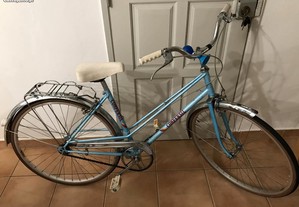 Bicicleta antiga roda 26