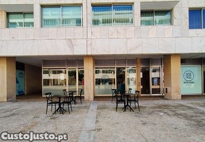 Trespasse - Restaurante/bar na primeira linha de mar em Lea da Palmeira, Matosinhos