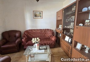 Moradia T3 Com Quintal, Poço E Armazém -...
