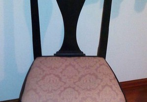 Cadeira,ao estilo D.João V em talha castanho maciço (XIX/XX)