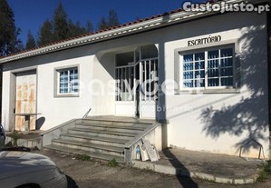 Armazém Com 1670 M2 Em Est. Nac. 17, Gândara De...
