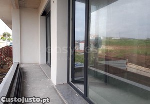 Apartamento T3 Com Acabamentos De Excelência E...