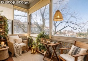 T4 Com Lugar De Garagem À Constituição, Porto