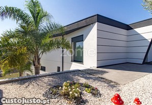 Moradia T3 De Luxo Com Piscina Aquecida Entre...