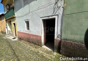 Moradia T2 No Centro De Alcains