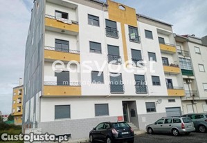 Fantástico Apartamento T3 Em Zona Residencial...