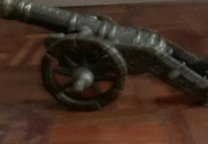 Canhão em bronze