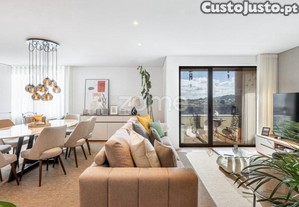 Apartamento T3 Semi-Novo No Empire Apartments...