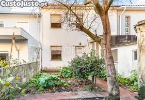 Moradia T3 C/ Logradouro, Aldoar