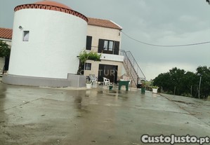 Moradia/ Moinho Renovados com Vista Panorâmica para Campo Maior