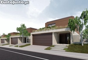 Moradia T3+1 Em Lago, Amares