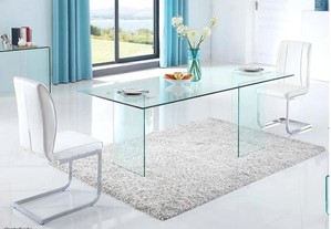 mesa de vidro transparente