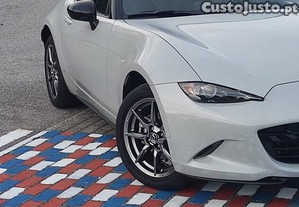 Mazda MX-5 Cabrio - 16