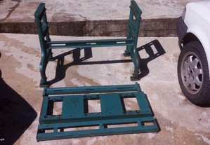 pés mesa de ferro dundido design industrial