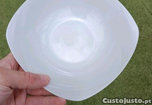 Taça Branca Quadrada Moderna em Vidro Opalino