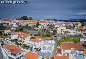 Moradia Individual T3 Com Escritório, Semi-Nova...