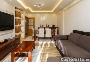 T3 Com Varandas E Suíte Junto À Estação De...