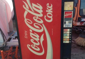 Máquina de vending com 6 canais de latas