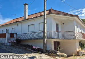 Casa / Villa T3 em Alvados e Alcaria de 440,00 m²