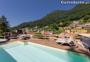 Prédio No Centro Da Vila Do Gerês